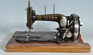 ANIQUE EARLY 20TH CENTURY WINSELMANN TITAN SEWING MACHINE