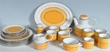 VINTAGE MIDWINTER DINNER AND TEA SET