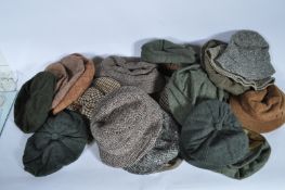 LARGE COLLECTION OF VINTAGE 20TH CENTURY TWEED HAT