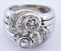 18CT GOLD & DIAMOND RETRO CLUSTER RING