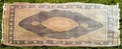 LARGE AND IMPRESSIVE PERSIAN TABRIZ FLOOR CARPET RUG