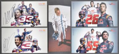 FORMULA 1 AUTOGRAPHS - TORO ROSSO & RED BULL DRIVER AUTOGRAPHS