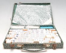 VINTAGE CHINESE MAHJONG BOARD GAME SET.