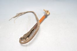 ANTIQUE HUNTING INTEREST RIDING CROP