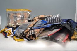 COLLECTION OF VINTAGE LADIES GARMENT