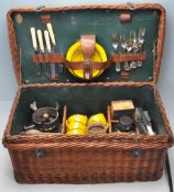 1950'S WICKER PICNIC HAMPER