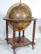 VINTAGE ANTIQUE STYLE COCKTAIL DRINKS CABINET