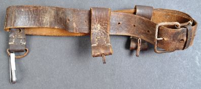 GERMAN WWII SECOND WORLD WAR LEATHER HELMET CARRIER