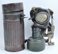WWII SECOND WORLD WAR GERMAN THIRD REICH GAS MASK