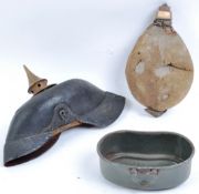 COLLECTION OF WWI FIRST WORLD WAR GERMAN UNIFORM ITEMS