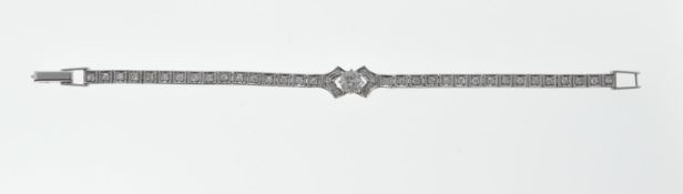 PLATINUM AND DIAMOND LINE BRACELET