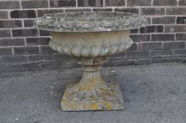 RECONSTITUTED STONE GARDEN CAMPAGNA URN