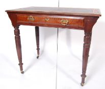 VICTORIAN 19TH CENTURY WALNUT WRITING DESK