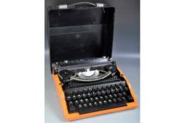 RETRO VINTAGE 1960S TYPEWRITER