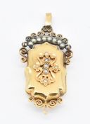 VICTORIAN GOLD & SEED PEARL LOCKET
