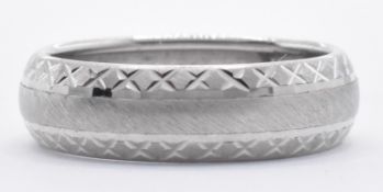 9CT WHITE GOLD BAND RING