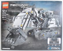 LEGO SET - LEGO TECHNIC - 42100 - LIEBHERR R 9800 EXCAVATOR