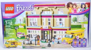 LEGO SET - LEGO FRIENDS - 41134 - HEARTLAKE PERFORMANCE SCHOOL