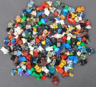 LEGO MINIFIGURES - COLLECTION OF ASSORTED LEGO MINIFIGURE PARTS