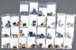 LEGO MINIFIGURES - 8831 - SERIES 7 COMPLETE MINIFIGURE SET