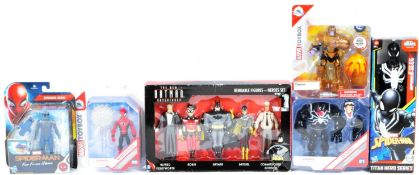 COLLECTION OF ASSORTED MARVEL AND DC COMIC ACTION FIGURES