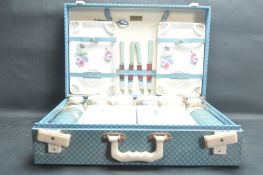 1960’S PICNIC HAMPER / SET BY BREXTON