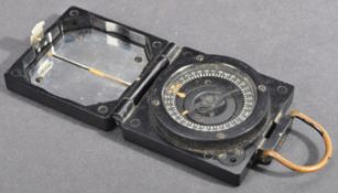 WWII SECOND WORLD WAR - 2AC SQUADRON RAF PILOT'S COMPASS