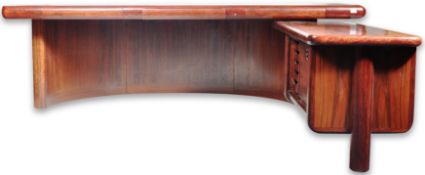 DYRLUND - SUPER SKYLINE - 1980'S ROSEWOOD EXECUTIVE DESK