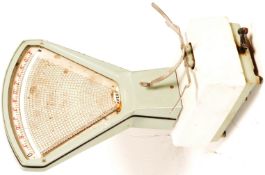 VINTAGE RETRO MID 20TH CENTURY SCALE BY AVERY