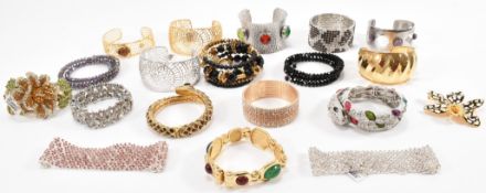 LARGE COLLECTION OF BOXED BRACELETS