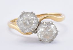 18CT GOLD & ZIRCON CROSSOVER RING