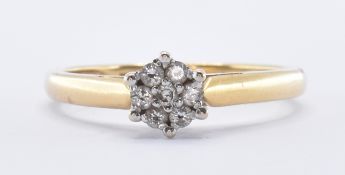18CT GOLD & DIAMOND CLUSTER RING