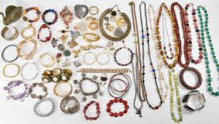 COLLECTION OF VINTAGE COSTUME JEWELLERY