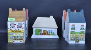 ASSORTMENT OF WADE VILLAGE STORES & ROYAL DOULTON PLATE