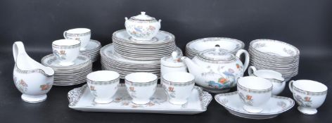 LARGE COLLECTION OF VINTAGE 20TH CENTURY WEDGWOOD FINE BONE CHINA