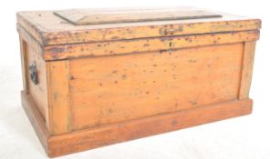 19TH CENTURY VICTORIAN PINE CHEST