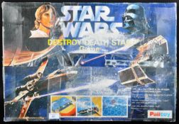 STAR WARS - ORIGINAL VINTAGE PALITOY DESTROY DEATH STAR GAME