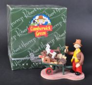 CAMBERWICK GREEN – ROBERT HARROP – FIGURINE / STATUE