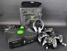 ORIGINAL MICROSOFT XBOX VIDEO GAMES CONSOLE & ACCESSORIES