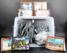 COLLECTION OF ASSORTED WARHAMMER VINTAGE FIGURES