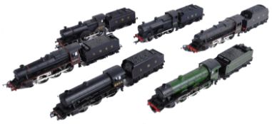 COLLECTION OF ASSORTED 00 GAUGE MODEL RAILWAY LOCOMOTIVES
