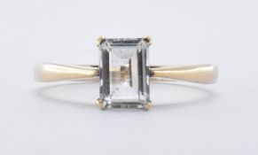 HALLMARKED 9CT GOLD & ROCK CRYSTAL RING