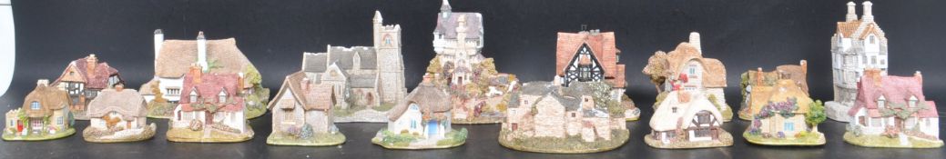 COLLECTION OF VINTAGE 20TH CENTURY LILLIPUT LANE COTTAGES