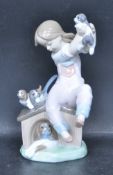 LLADRO 7621 - PICK OF THE LITTER - CERAMIC PORCELAIN FIGURINE