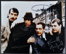 ONLY FOOLS & HORSES - CHAIN GANG - CAST SIGNED 8X10
