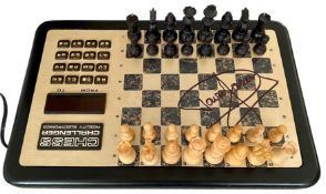 ONLY FOOLS & HORSES - SIR DAVID JASON SIGNED TALKING CHESS GAME