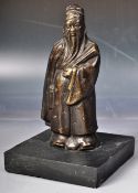 19TH CENTURY CHINESE BRONZE FIGURINE OF AN ELDER