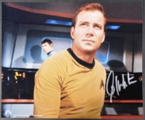 WILLIAM SHATNER - STAR TREK - CAPTAIN KIRK - SIGNED 8X10