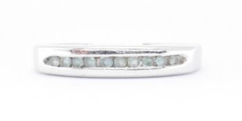 HALLMARKED 9CT WHITE GOLD & EMERALD RING