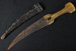 EARLY 20TH CENTURY YOUNG BOYS IRAQI JAMBIYA DAGGER